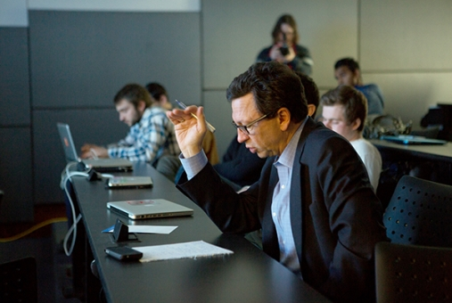 Frank Sesno instructs and mentors students at GW's School of Media and Public Affairs.