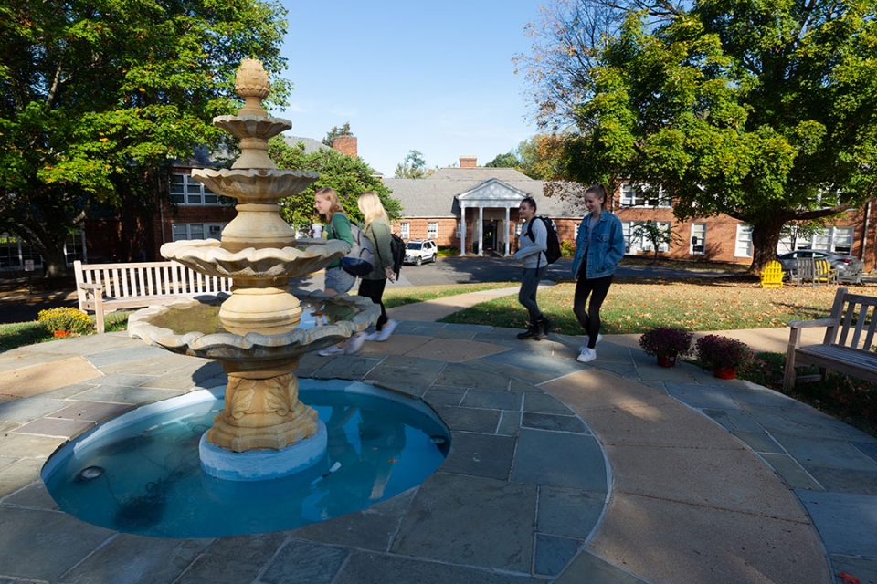 fountain on Mount Vernon campus